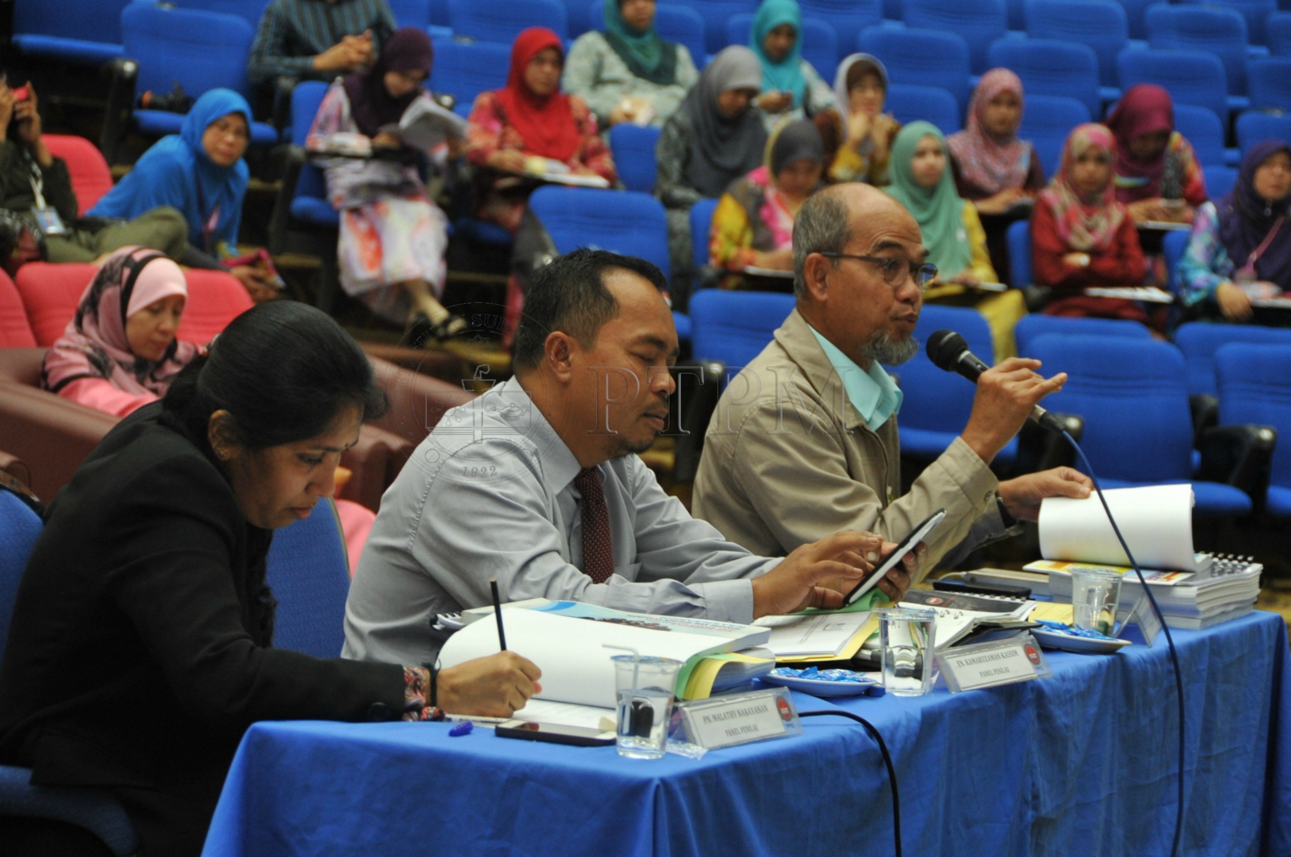 PRO 14 126 KIKPRO 2304